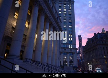 New York, USA. 16th Dec, 2021. New York, . 16th Dec, 2021. Day 10 of the Ghislaine Maxwell trial at Thurgood Marshall US Courthouse. (Credit Image: © Edna Leshowitz/ZUMA Press Wire) Credit: ZUMA Press, Inc. Credit: ZUMA Press, Inc./Alamy Live News Stock Photo