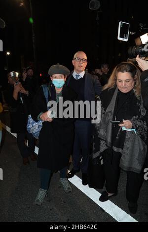 Ghislaine Maxwell's brother Kevin Maxwell addresses the press outside