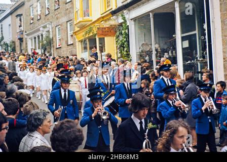 Flora Day, Furry dance, Children's procession dance, Helston, Cornwall, England, UK 1973 Stock Photo