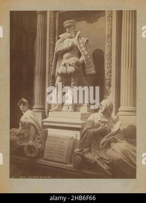 Monument to Gaspard de Coligny in Paris, PARIS. MONUMENT DE COLIGNY. L. L. (title on object), anonymous, publisher: J. Kühn (uitgever) (mentioned on object), Paris, c. 1875 - c. 1900, cardboard, albumen print, height 270 mm × width 205 mm Stock Photo