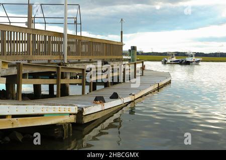 This river is a tidal inlet in Hampton and Hampton Falls, NH. It is covered by 3,800 acres of salt marsh. This is the largest salt marsh in the entire Stock Photo