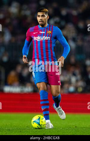 Barcelona, Spain. 18th Dec, 2021. Ronald Araujo (FC Barcelona), during La Liga football match between FC Barcelona and Elche CF, at Camp Nou Stadium in Barcelona, Spain, on December 18, 2021. Foto: Siu Wu. Credit: dpa/Alamy Live News Stock Photo