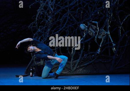 Hamburg, Germany. 17th Dec, 2021. Dancer Alexandr Trusch as Prince Desire stands on the stage of the Hamburg State Opera during a photo rehearsal of the ballet 'Sleeping Beauty'. The new version of the ballet 'Sleeping Beauty' by John Neumeier to music by Peter Tchaikovsky will premiere on 19.12.2021. Credit: Georg Wendt/dpa/Alamy Live News Stock Photo