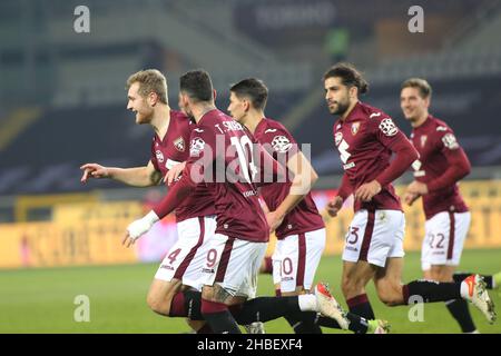 Turin, Italy. 19th Dec, 2021. Tommaso Pobega (Torino FC) celebrates the goal during Torino FC vs Hellas Verona FC, italian soccer Serie A match in Turin, Italy, December 19 2021 Credit: Independent Photo Agency/Alamy Live News Stock Photo