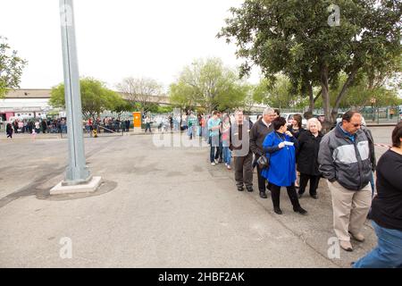 JOHANNESBURG, SOUTH AFRICA - Oct 15, 2021: The visitors standing in line at Food and Wine Expo Stock Photo