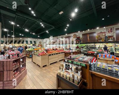 Augusta, Ga USA - 12 19 21: Fresh Market retail grocery store interior holidays Stock Photo