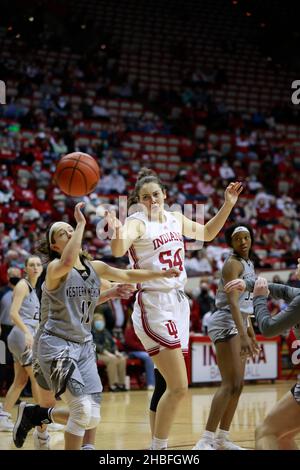 BLOOMINGTON, UNITED STATES - 2021/12/19: Indiana Hoosiers forward Mackenzie Holmes (54) plays against Western Michigan Broncos guard Megan Wagner (11) during an NCAA women's basketball game on December 19, 2021 at Assembly Hall in Bloomington, Ind. IU beat Western Michigan 67-57. Stock Photo