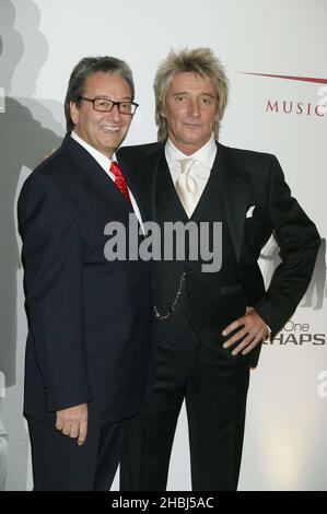 Rod Stewart with Rob Dickinson (Head of Music Industry Awards ) at the Music Industry Awards at the Grosvenor House Hotel in London. Stock Photo