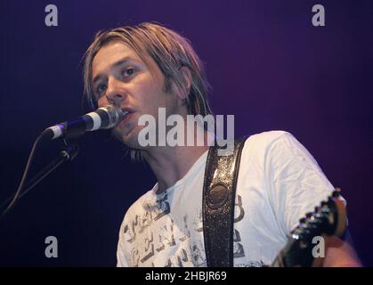 Grant Nicholas, Taka Hirose, Mark Richardson, Dean Tidey of Feeder perform live on stage at the Carling Apollo Hammersmith on March 21, 2006 in London. Stock Photo