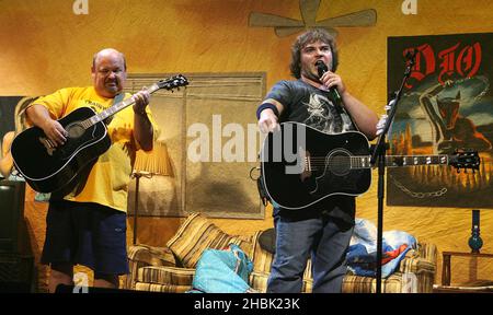 Kyle Gass and Jack Black of Tenacious D in concert at the Hammersmith Apoll in London on December 18, 2006.  Entertainment Stock Photo