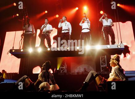 Shane Lynch, Stephen Gately, Ronan Keating, Mikey Graham and Keith Duffy of Boyzone perform at Wembley Arena, London Stock Photo