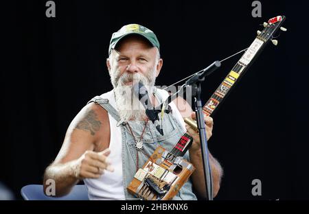 Seasick Steve performs on stage on day two of the Hard Rock Calling Festival in Hyde Park, London Stock Photo