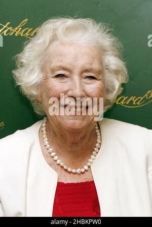 Dame Vera Lynn signs copies of her new autobiography, 'Some Sunny Day', Hatchards, Piccadilly, London. Stock Photo