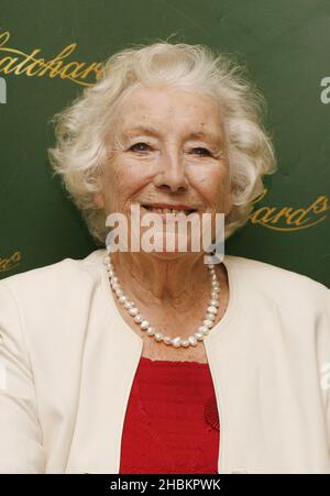 Dame Vera Lynn signs copies of her new autobiography, 'Some Sunny Day', Hatchards, Piccadilly, London. Stock Photo