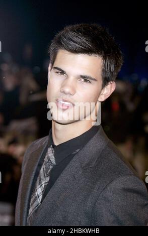 Taylor Lautner arrives at the UK Fan Party of The Twilight Saga: New Moon at the Battersea Evolution, London Stock Photo