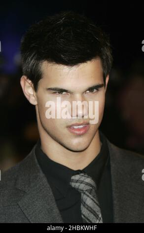Taylor Lautner arrives for the UK Fan Party for The Twilight Saga: New Moon at Battersea Evolution in South West London. Stock Photo