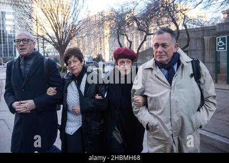 Christine Maxwell, Isabel Maxwell and Kevin Maxwell Stock Photo - Alamy