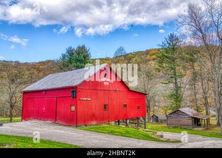 The Sam Shaffer Barn in the Pioneer Village at Beaver Creek State Park located in East Liverpool, Ohio. Stock Photo