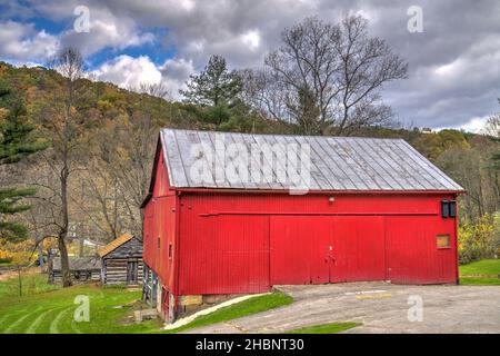 The Sam Shaffer Barn in the Pioneer Village at Beaver Creek State Park located in East Liverpool, Ohio. Stock Photo