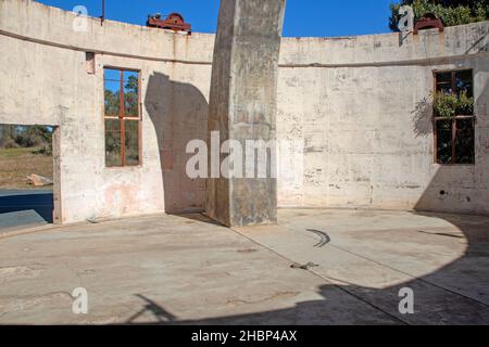 Ruined building at Mount Stromlo Observatory Stock Photo