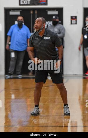 Honolulu, Hawaii, USA. 20th Dec, 2021. SIERRA CANYON TRAILBLAZERS guard ...