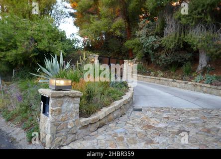 Encino, California, USA 19th December 2021 A general view of atmosphere of Musician/Singer Dave Grohl of Foo Fighters/Nirvana Home/house on December 19, 2021 in Encino, California, USA. Photo by Barry King/Alamy Stock Photo Stock Photo