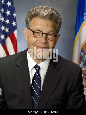 United States Senator Al Franken - Senator From Minnesota Al Franken Ca July 2009 2hbrnwm 