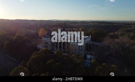 Aerial photography  of the Crescent Hotel in Eureka Springs, Arkansas in late afternoon of November 2021. Stock Photo