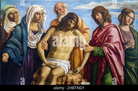 Da Conegliano Cima - Venezia - Gallerie dell'Accademia - Cristo in Pietà sostenuto dalla Madonna, Nicodemo e san Giovanni Evangelista con le Marie (1490c.) (olio su tavola 70 x 113 cm) Stock Photo