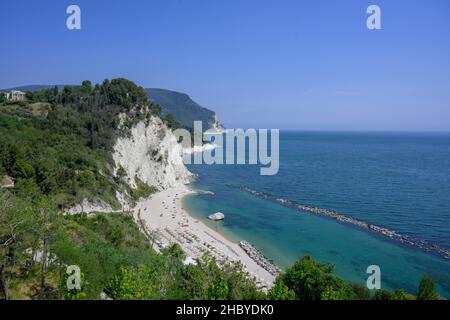 View down to the beach Spiaggia del Frate, Numana, province of Ancona, Italy Stock Photo