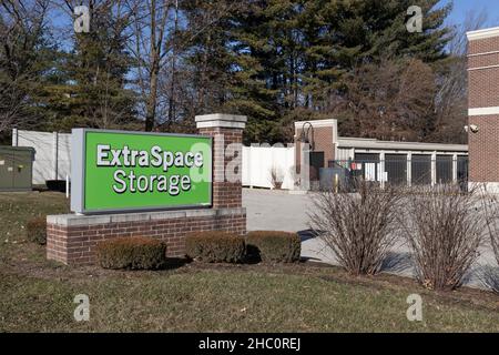 Carmel - Circa December 2021: Extra Space Storage location. Extra Space Storage is a REIT that invests in garage and self storage units. Stock Photo