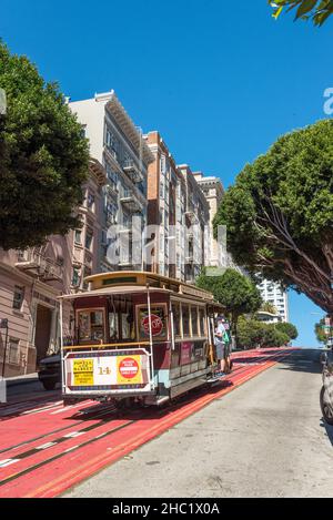 MT. RUSHMORE, USA - SEPTEMBER 20, 2019: Famous historic Cable Car on the streets of San Francisco, USA Stock Photo