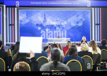 Moscow, Russia. 23rd Dec, 2021. Russian President Vladimir Putin attends his annual press conference in Moscow, Russia, Dec. 23, 2021. Credit: Evgeny Sinitsyn/Xinhua/Alamy Live News Stock Photo