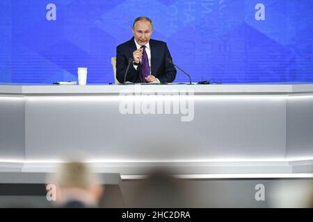 Moscow, Russia. 23rd Dec, 2021. Russian President Vladimir Putin gestures at his annual press conference in Moscow, Russia, Dec. 23, 2021. Credit: Evgeny Sinitsyn/Xinhua/Alamy Live News