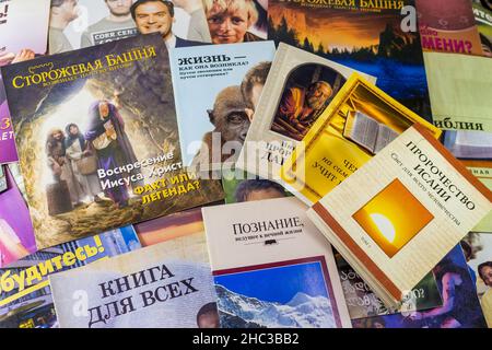 Russia - December 2020: Religious literature of Jehovah's Witnesses (organization banned in Russia). Publications of the early 2000s in Russian Stock Photo