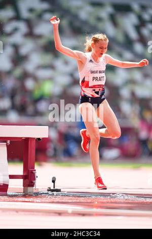 Aimee Pratt participating in the 3000 meters steeplechase at the 2020 Tokyo Olympics. Stock Photo