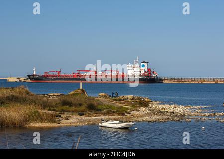 Campo di Mare Brindisi Port Stock Photo - Alamy