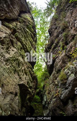 A beautiful shot of rock formations in the Antelope Slot Canyon ...