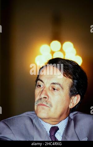 Archives 90ies: Henri Nallet, French Keeper of the Seals, attends National Congress of French National Magistrates Union, Lyon, France, 1990 Stock Photo