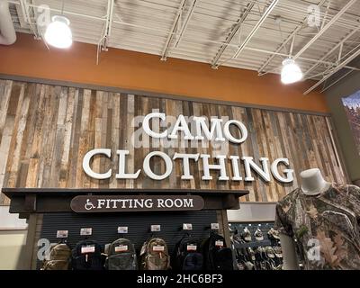 Augusta, Ga USA - 12 03 21: Cabelas retail store Cabela Parkway Stock Photo