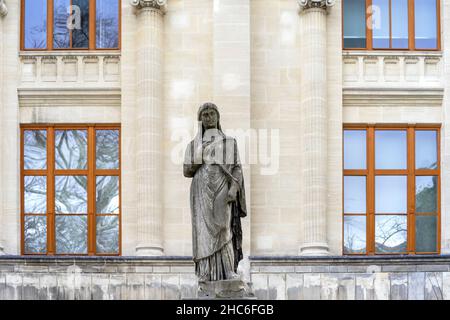 Female statue in the courtyard of the Archaeology Museum in Istanbul, Turkey. Stock Photo