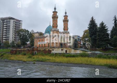 View of the ancient Mukhtarov Mosque (Sunita Mosque) on a cloudy October day. Vladikavkaz, North Ossetia-Alania Stock Photo