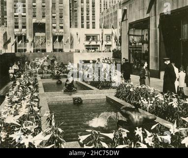 People at Rockefeller Center, New York City USA 1940s Stock Photo