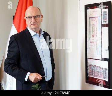 Potsdam, Germany. 15th Sep, 2021. Dietmar Woidke (SPD), Minister President of Brandenburg, recorded during an interview with dpa. (to dpa 'Woidke: Decide on question of compulsory vaccination only later') Credit: Soeren Stache/dpa-Zentralbild/dpa/Alamy Live News Stock Photo