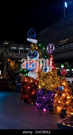 Christmas Decorations EM Quarter, Emporium, Luxury Shopping Mall, Sukhumvit Road, Phrom Phong Area Night Stock Photo