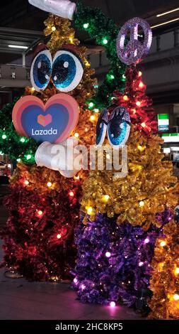 Christmas Decorations EM Quarter, Emporium, Luxury Shopping Mall, Sukhumvit Road, Phrom Phong Area Night Stock Photo