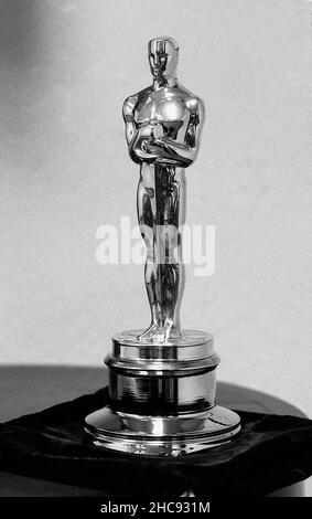 OSCAR STATUETTE famous film award Stock Photo