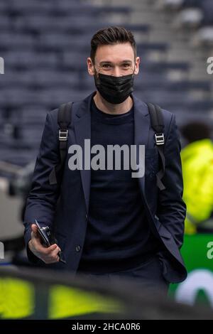 LONDON, ENGLAND - DECEMBER 26: Hugo Lloris during the Premier League match between Tottenham Hotspur and Crystal Palace at Tottenham Hotspur Stadium on December 26, 2021 in London, England. (Photo by Sebastian Frej) Credit: Sebo47/Alamy Live News Stock Photo