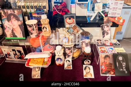 BTS member V, Dec 21, 2021 : A cafe decorated to celebrate BTS member V's birthday in Seoul, South Korea. BTS member V will turn 26 on December 30, 2021. Credit: Lee Jae-Won/AFLO/Alamy Live News Stock Photo