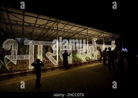 New Delhi, India. 26th Dec, 2021. Visitors seen at Bharat Darshan Park in New Delhi. The park has replicas of several iconic monuments of India built with scrap and waste material. (Photo by Amarjeet Kumar Singh/SOPA Imag/Sipa USA) Credit: Sipa USA/Alamy Live News Stock Photo